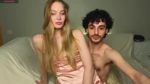 Lexy Peach online show from 10-19-25, 11:00