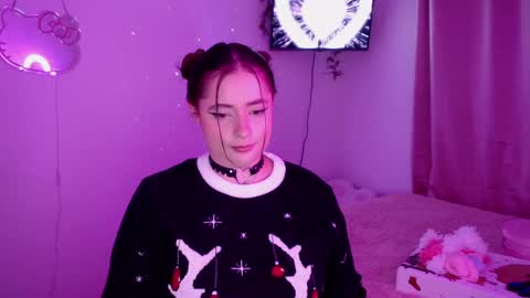 peacherry_ online show from 12-04-24, 01:14