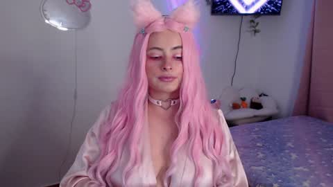 peacherry_ online show from 01-09-25, 02:01