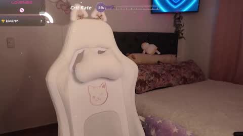 peacherry_ online show from 02-18-26, 12:17