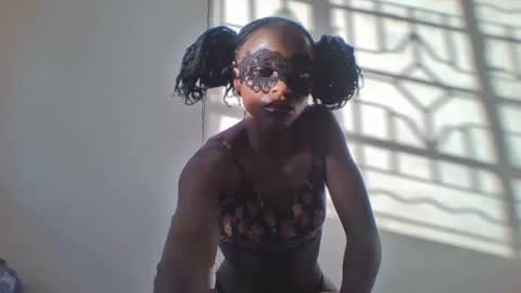 Snapshot of peachy_ebony chatting on 11-02-25, 02:30 peachy_ebony online show from 11-02-25, 02:30