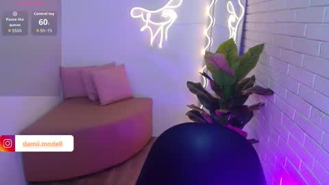 peachy_tay online show from 11-06-25, 11:33