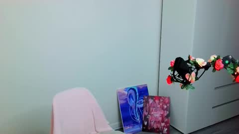 Peachy online show from 12-19-25, 04:25