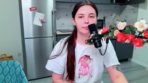 Peachy online show from 01-06-26, 04:54