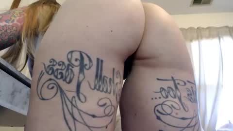Snapshot of peachyykat chatting on 12-22-24, 03:55 kat online show from 12-22-24, 03:55
