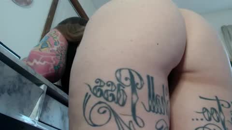Snapshot of peachyykat chatting on 03-09-25, 01:59 kat online show from 03-09-25, 01:59