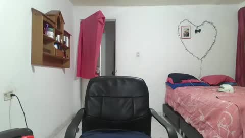 pecadodulce online show from 01-29-25, 03:44