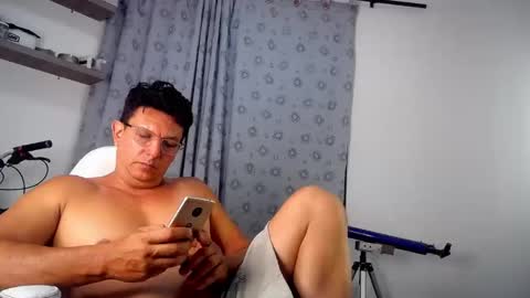 Snapshot of pedro_picapica chatting on 09-10-25, 12:54 Pedro online show from 09-10-25, 12:54