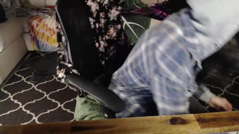 Snapshot of peekclimaxxx chatting on 12-02-25, 02:45 NEXT CHILL SESH 1130 930pm -ish PEEK online show from 12-02-25, 02:45