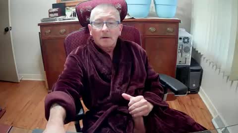 Snapshot of peepingmale chatting on 01-01-25, 12:55 peepingmale online show from 01-01-25, 12:55