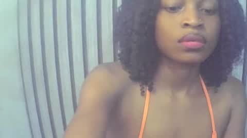 Lizzy online show from 11-24-25, 05:56