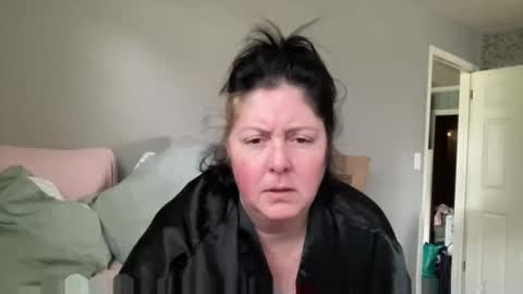 Snapshot of pegggggysue69 chatting on 04-05-26, 02:36 pegggggysue69 online show from 04-05-26, 02:36