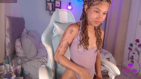 peggy-funn online show from 12-27-24, 01:22