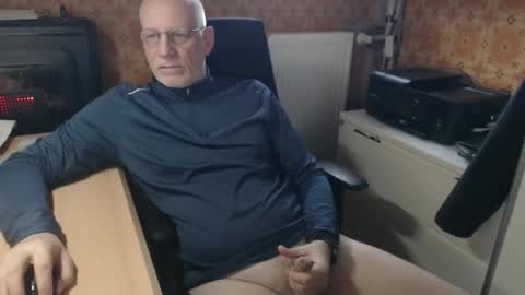 Pemue65 online show from 01-19-26, 09:46