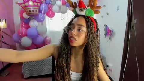 peneelopeecute online show from 12-18-24, 09:08