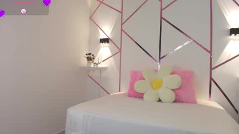 Nana online show from 02-04-25, 10:43