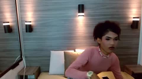 Penelopee Rouse online show from 12-13-25, 07:53