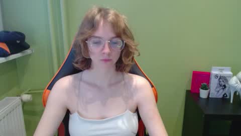 Snapshot of penny_lust chatting on 11-28-25, 07:44 Penny online show from 11-28-25, 07:44