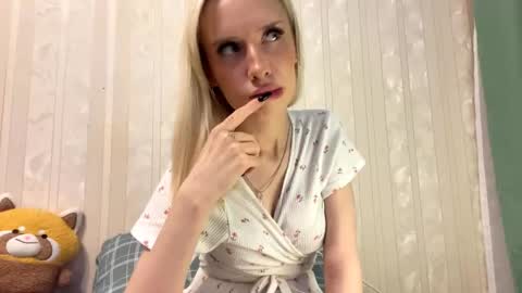 Margot online show from 10-13-25, 04:29