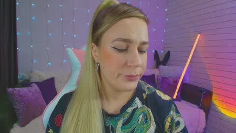 Snapshot of pepper_cat chatting on 02-03-25, 10:54 Dia online show from 02-03-25, 10:54