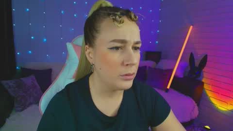 Snapshot of pepper_cat chatting on 02-21-25, 10:37 Dia online show from 02-21-25, 10:37