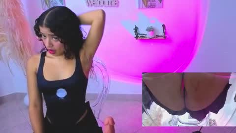 Snapshot of pequitasmedusa9 chatting on 10-11-25, 07:01 pequitasmedusa9 online show from 10-11-25, 07:01