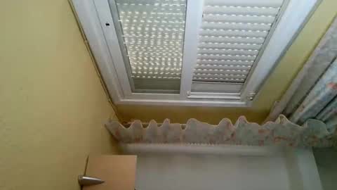 Snapshot of perales_12345 chatting on 10-04-25, 05:11 perales_12345 online show from 10-04-25, 05:11