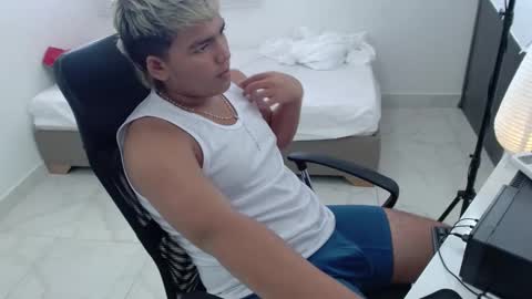 Snapshot of percibal_junior1 chatting on 01-24-25, 01:03 percibal_junior1 online show from 01-24-25, 01:03