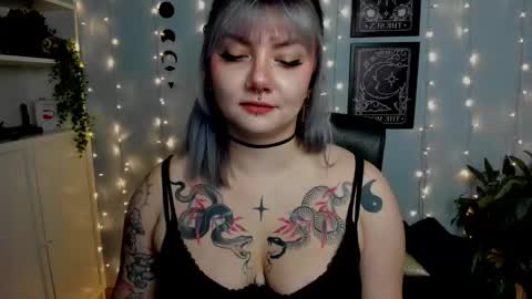 Snapshot of perfect_gabbie chatting on 11-19-25, 10:43 Gabbie online show from 11-19-25, 10:43