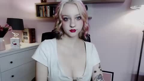 Madeline online show from 12-19-24, 04:13