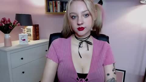 Madeline online show from 12-28-24, 07:44