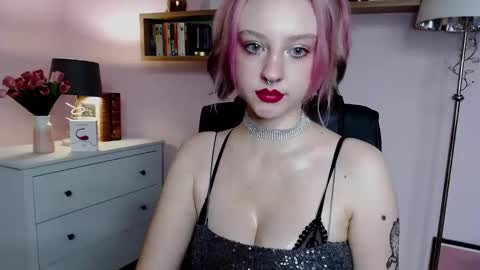 Madeline online show from 12-30-24, 06:38