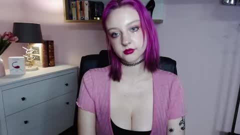 Madeline online show from 01-09-25, 06:57