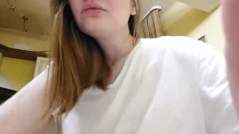 Snapshot of perfectdate chatting on 11-14-25, 08:51 Anna online show from 11-14-25, 08:51