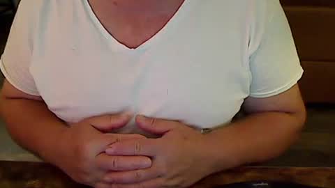 Snapshot of perfecto1957 chatting on 12-31-24, 12:57 perfecto1957 online show from 12-31-24, 12:57