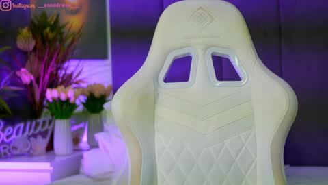 Dee online show from 11-11-25, 02:28