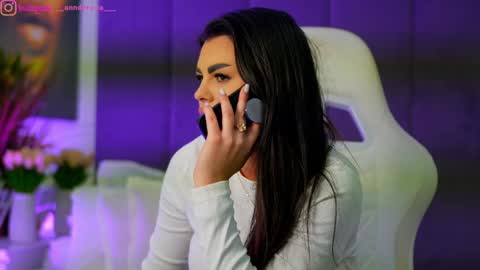 Dee online show from 11-18-25, 02:21