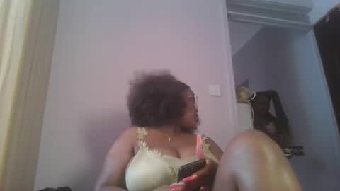 Snapshot of periwinkle20 chatting on 02-09-26, 01:59 Taurus online show from 02-09-26, 01:59