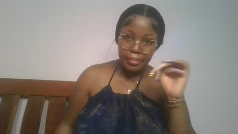 Snapshot of periwinkle20 chatting on 03-12-26, 05:08 Taurus online show from 03-12-26, 05:08