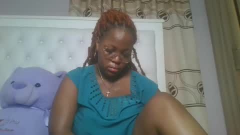 Snapshot of periwinkle20 chatting on 03-21-26, 11:08 Taurus online show from 03-21-26, 11:08