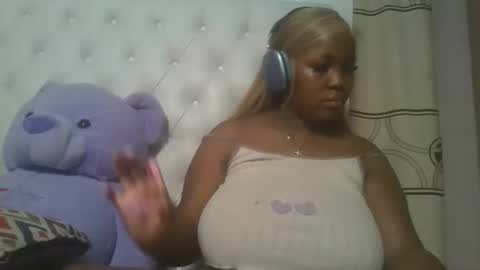 Snapshot of periwinkle20 chatting on 04-08-26, 04:07 Taurus online show from 04-08-26, 04:07