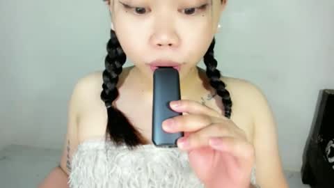 island girl online show from 11-11-25, 03:50