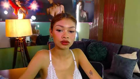Snapshot of perla_st chatting on 03-04-25, 03:37 Perla online show from 03-04-25, 03:37