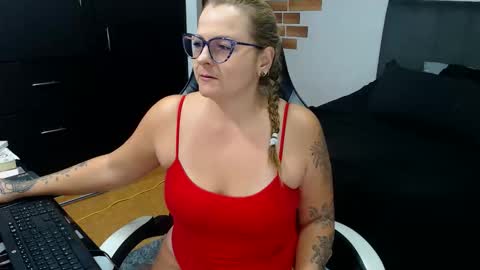 goloza online show from 11-24-25, 02:33