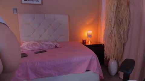 Marie online show from 03-20-26, 11:15