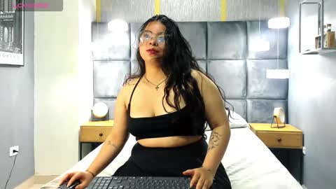 persefonemendoza online show from 10-06-25, 11:51