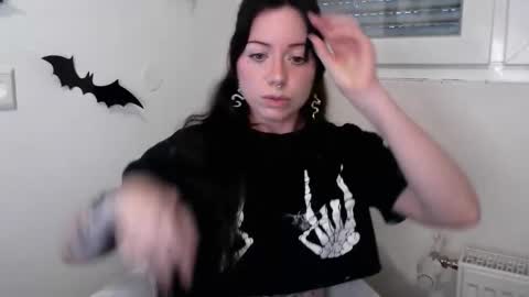 Persephone online show from 11-25-25, 08:14