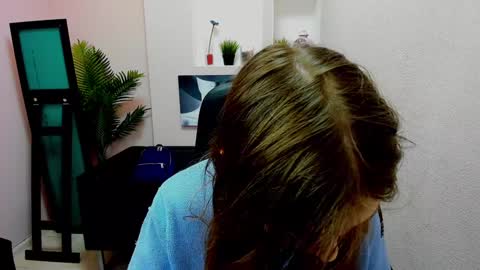 horror flying on the wings of the night.... online show from 12-26-24, 05:47