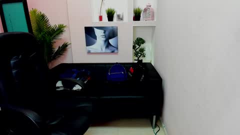 horror flying on the wings of the night.... online show from 12-26-24, 03:10