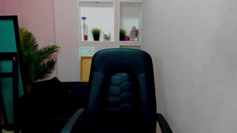 horror flying on the wings of the night.... online show from 11-27-25, 08:33